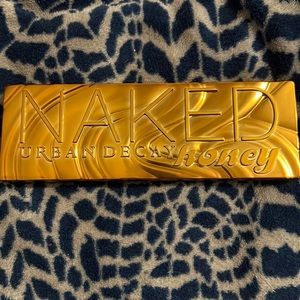 Urban Decay naked honey